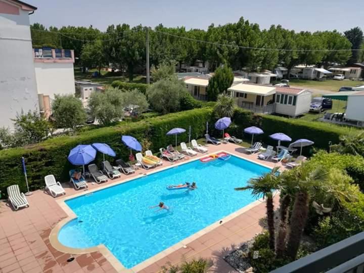 פסקיארה דל גארדה Hotel Fornaci מראה חיצוני תמונה