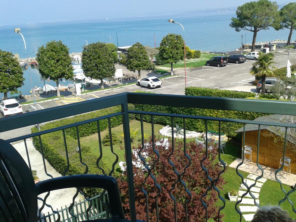 פסקיארה דל גארדה Hotel Fornaci מראה חיצוני תמונה