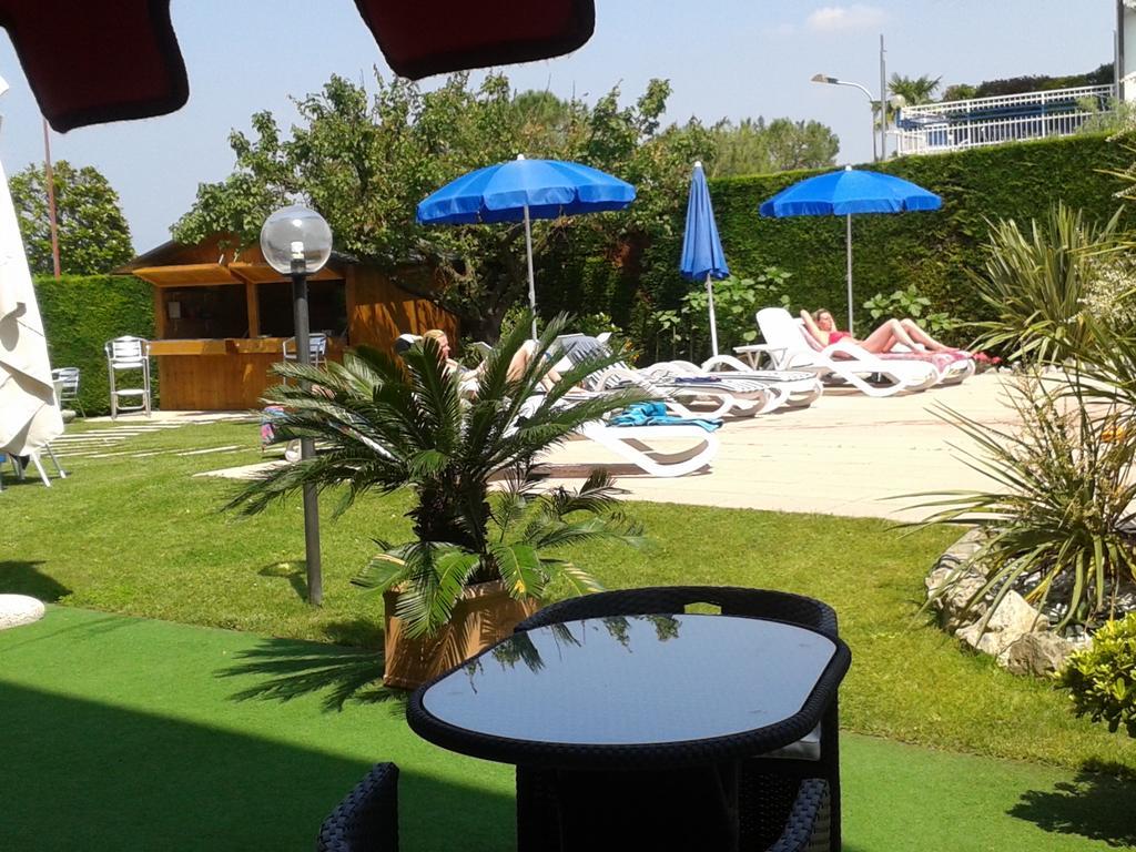 פסקיארה דל גארדה Hotel Fornaci מראה חיצוני תמונה