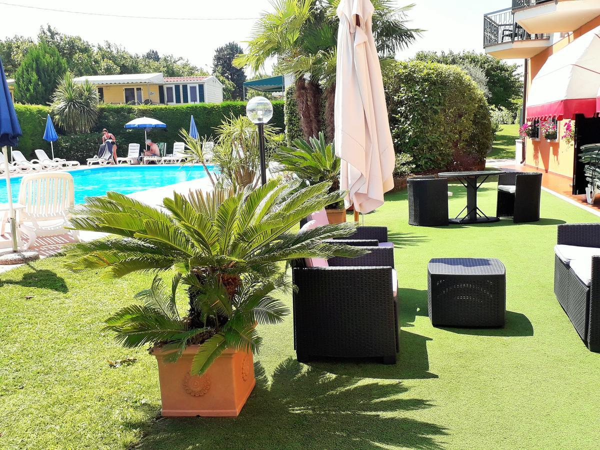 פסקיארה דל גארדה Hotel Fornaci מראה חיצוני תמונה